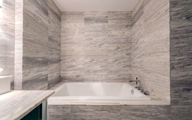 Collins Avenue Condo #215642