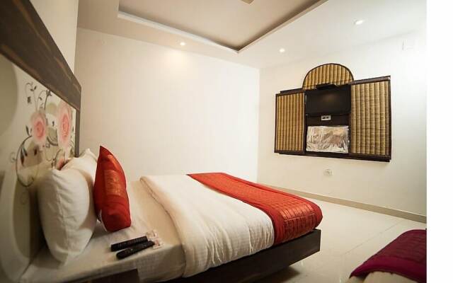 Hotel Sunrise Dx @ Opposite New Delhi Railway Station