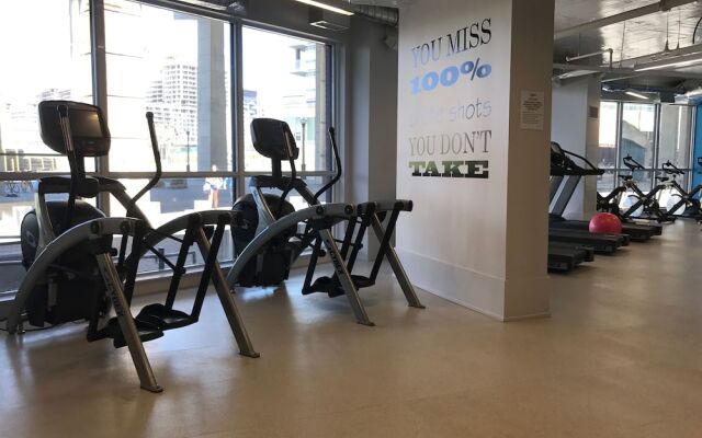 Stunning Harbourfront Condo