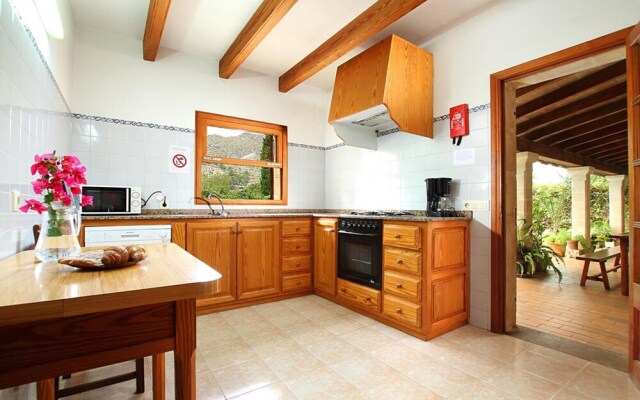 Villa - 4 Bedrooms with Pool and WiFi - 108753