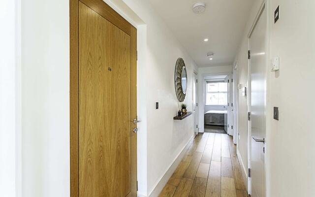 Tranquil Belsize Park Haven With Stunning Views