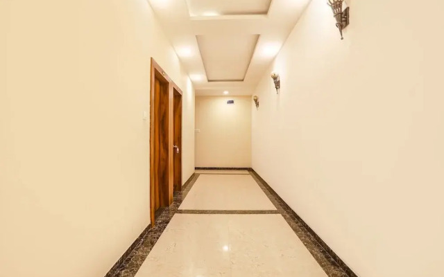 FabHotel Dreamz Inn