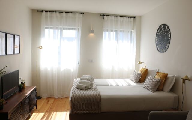 Oporto Invite São Lázaro Charming