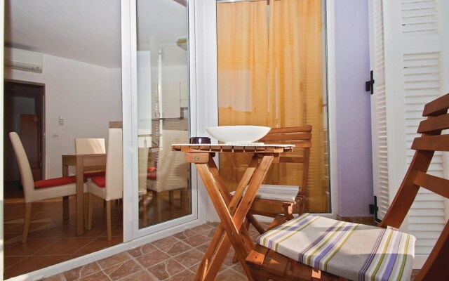 Amazing Home in Vodnjan With Wifi and 2 Bedrooms