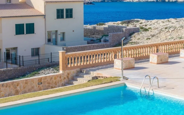 Perleta - Apartment In Cala Rajada. Free Wifi