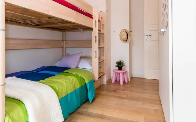 JOIVY Lake Como Waterfall House