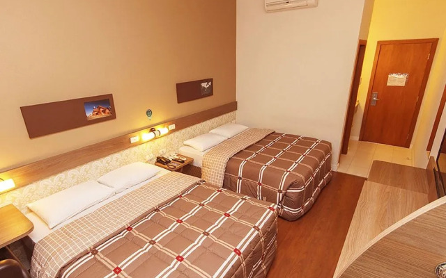 Hotel 10 Aparecida de Goiania