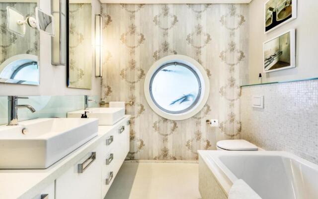 White Cliffs Penthouse