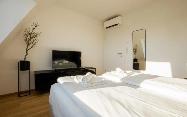 2-story penthouse with designer renovation for 2 people. A 15-minute walk to the city center - Hotel in Vienna - Photo 2