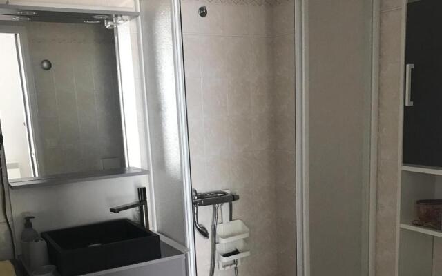 Jolie Maison Bien Équipée, Pour 2 Ou 4 Personnes