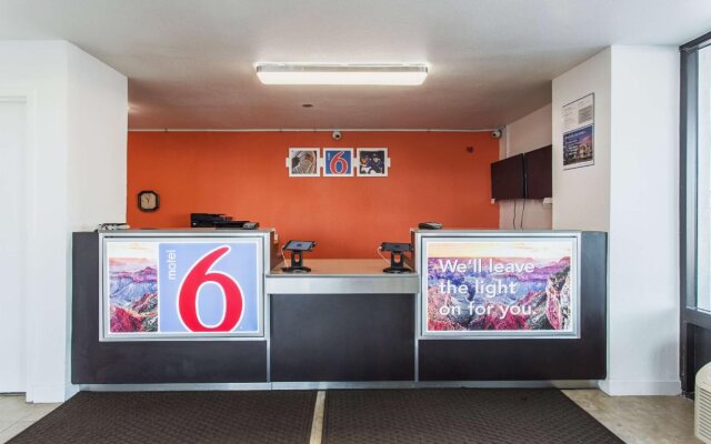 Motel 6 West Memphis Arkansas