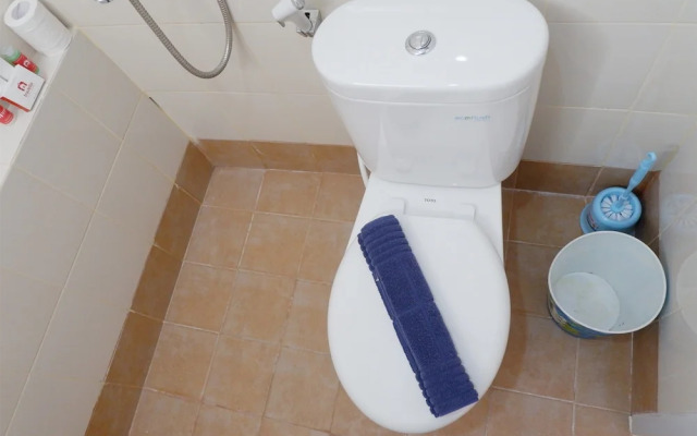 Comfort and Cozy 2BR Bassura City Apartment