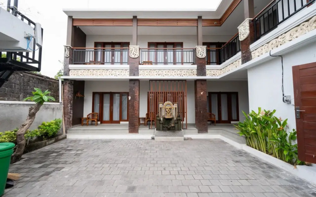 RedDoorz Plus @ Yasa’s Living Denpasa