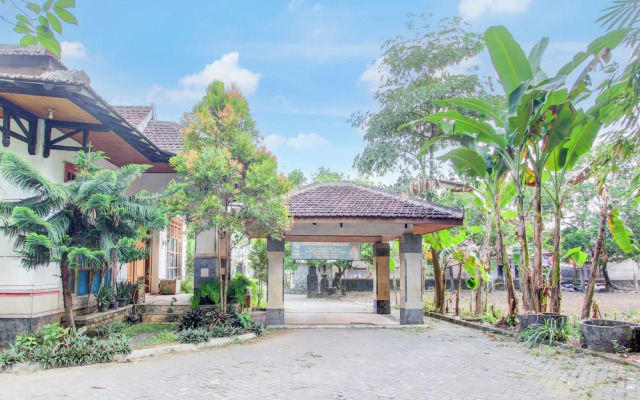 OYO 94009 Homestay Ndalem Kademangan