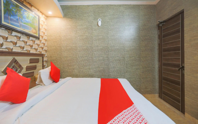 OYO 75675 Comfort Stay Inn