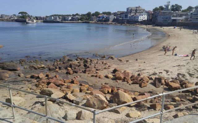 Beach & King Street Inn