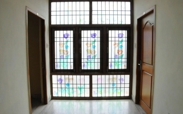 Lloyds Guest House - Royapettah