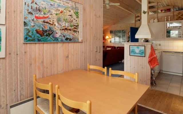 6 Person Holiday Home in Vinderup