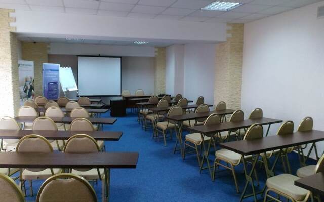 Mirniy Resort