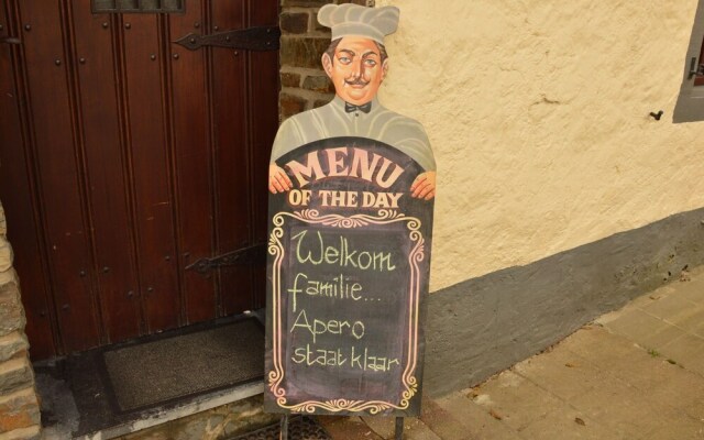 Pleasant Holiday Home in Ouren With a Bar