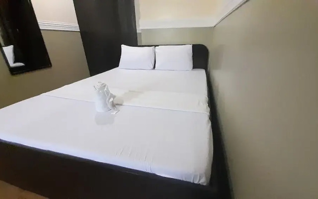 OYO 572 Kti Traveller's Inn