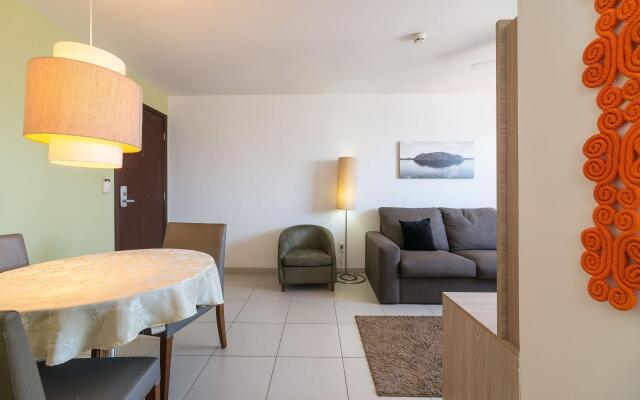 Excelente Flat em Boa Viagem 2 quartos Beach Class Ideal para Família ou Viagens de Negócio NOB2104