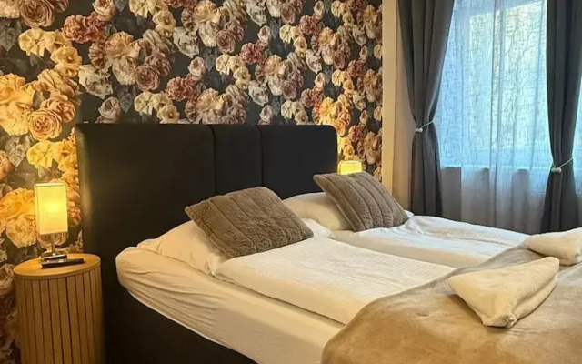 Central Area 1BR Apartment With Balcony