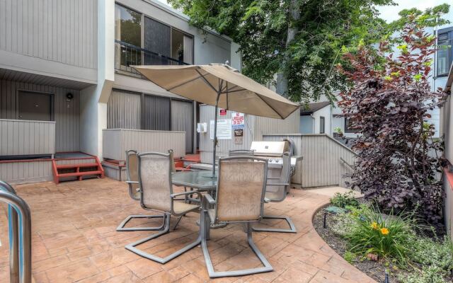 D027 4 Bedroom Apartment By Senstay