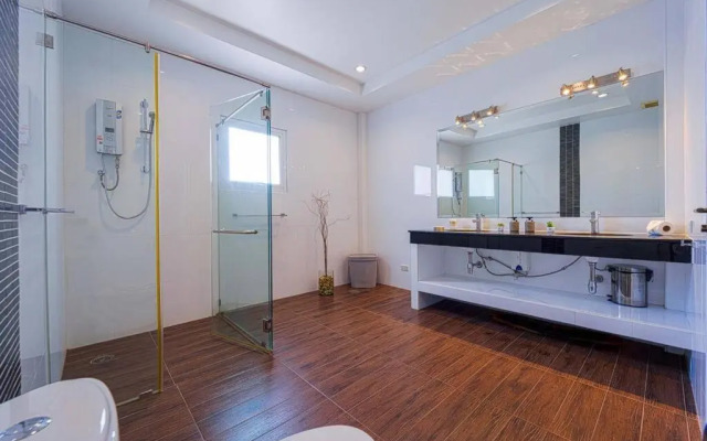 Luxurious 5-Bedroom Private Pool Villa! PV5