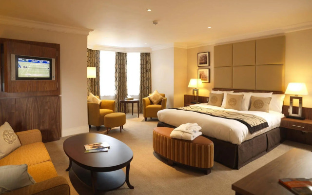 Best Western Plus Moat House Reading