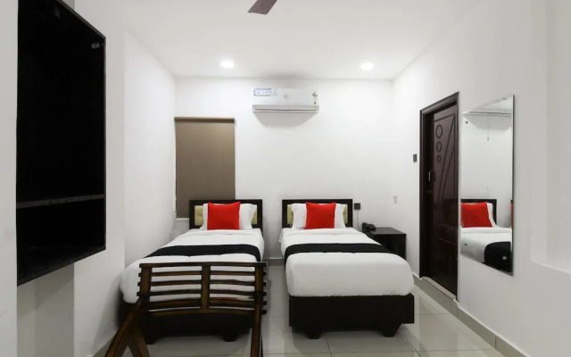 Mythri Hotel by OYO Rooms