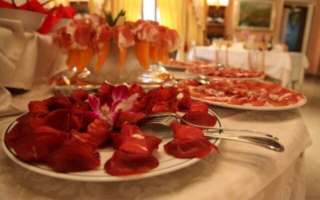 Albergo Ristorante Aurora