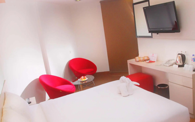 Dragon Inn Kendari – Guest Rooms – Kendari