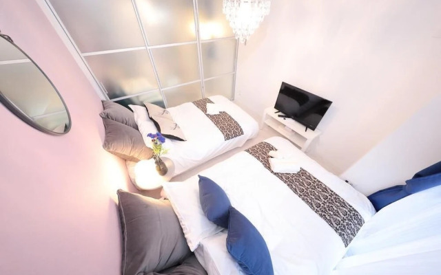 Premier in Land Mark Ebisu Osaka 601 (187-2)