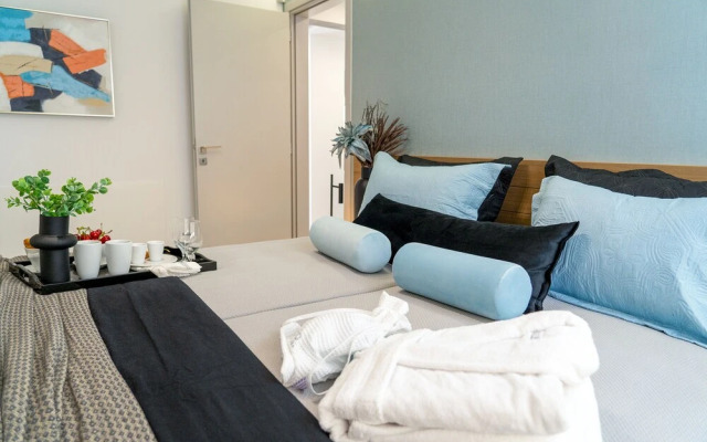 The Lop Athens Holiday Luxury Suites