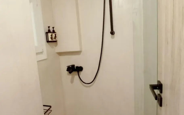 Cute Suite Apt., close to metro and highway