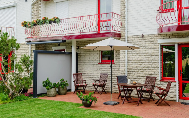 Family Inn cottage with terrace