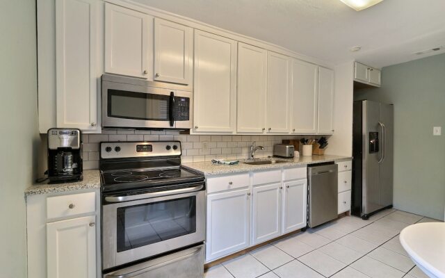 Gallery Stays - Parkside Manor