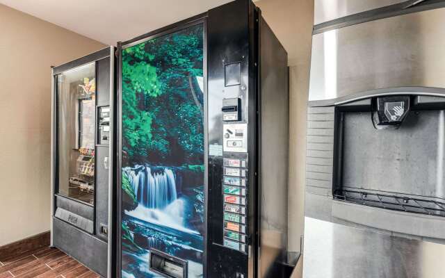 Econo Lodge Madison East