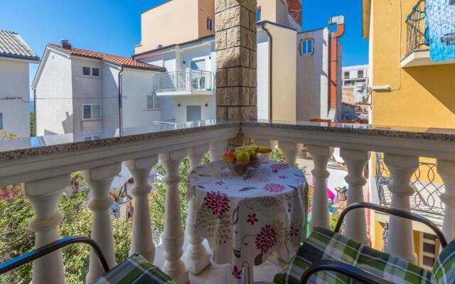 Apartment Katnić 1-2-3