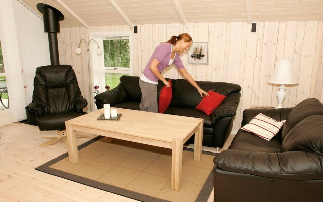 Enticing Holiday Home in Vinderup With Sauna