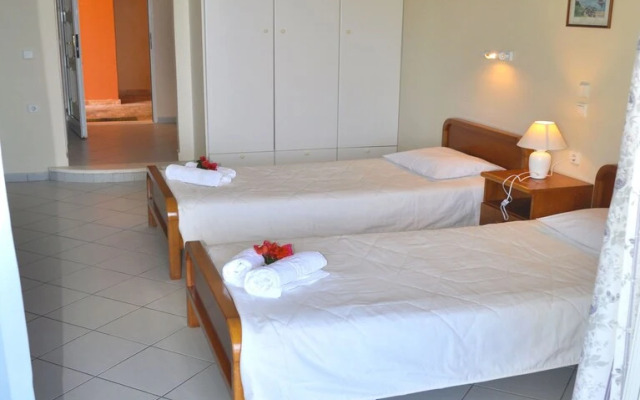 Studio Apartment Papadatos - Pelekas Beach, Corfu