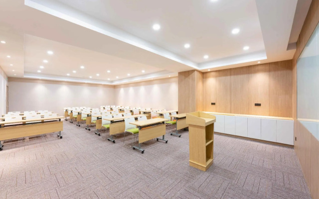 Hanting Premium Hotel Dalian Gaoxin Wanda Plaza