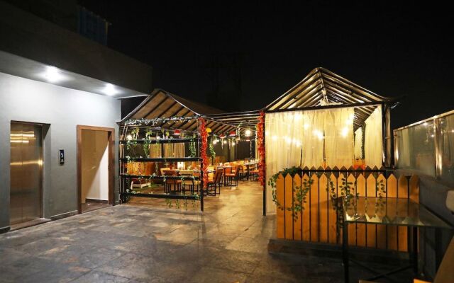 OYO 11517 Hotel Eleven 43