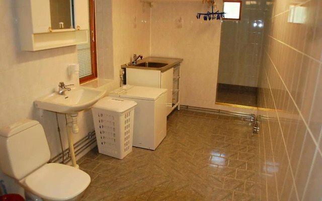 Four-Bedroom Holiday home in Mellerud
