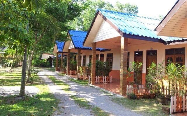 Khemthong Resort 2