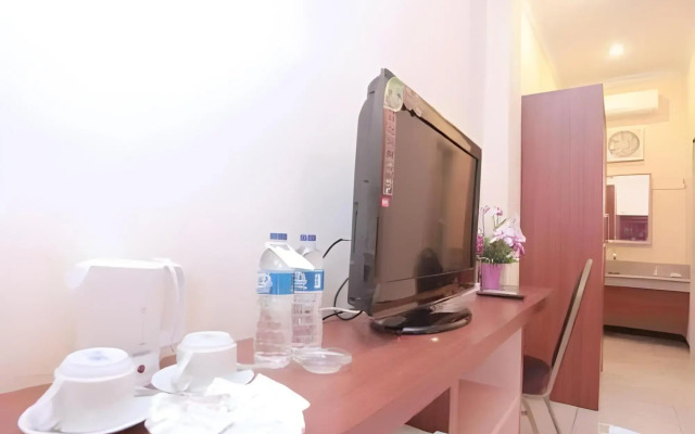 Hotel New Merdeka Pati - фото 3