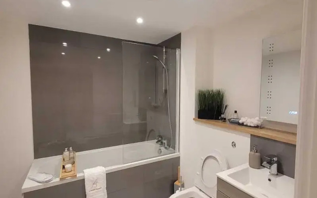 Luxury 1 Bed Flat In The Heart Of Rochester