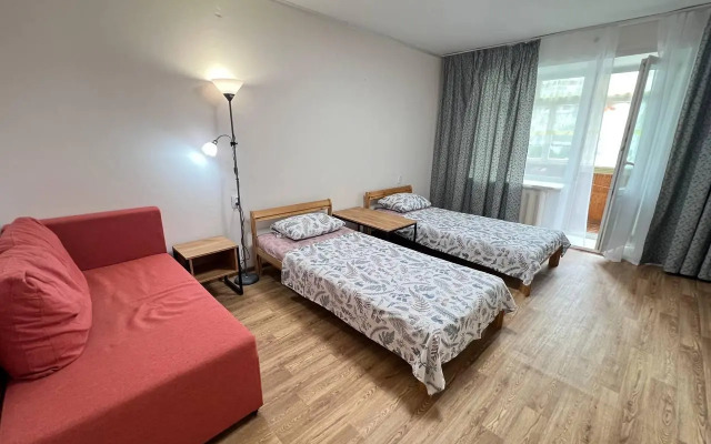 Апартаменты на улице Паровозников 32