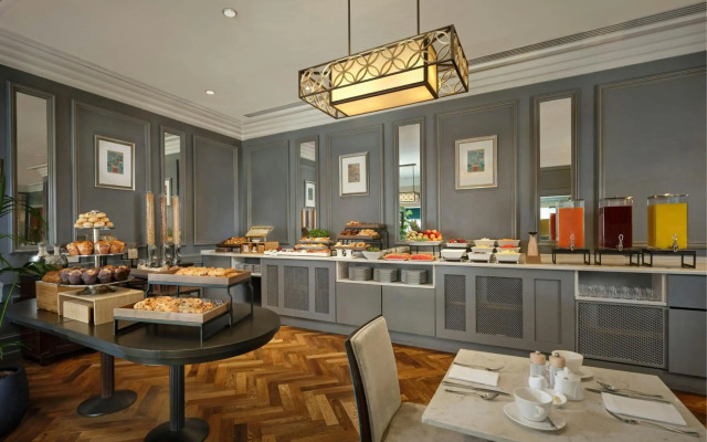 The College Green Hotel Dublin, Autograph Collection